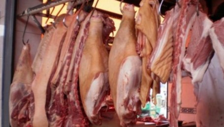 Economía social: el mercado de plaza Vera vendió 1.000 kilos de carne por hora