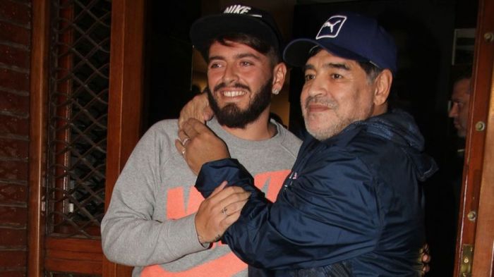 Maradona Junior se tatuó la imagen de su padre en la era del Napoli