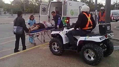 Dejaron inconsciente a un agente de la Guardia Urbana