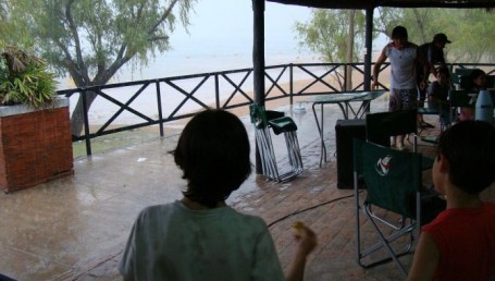 Llueve en Corrientes y cesa la ola de calor por efecto del viento fresco