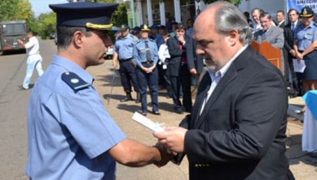 Colombi ratificó el acuerdo salarial con la Policía