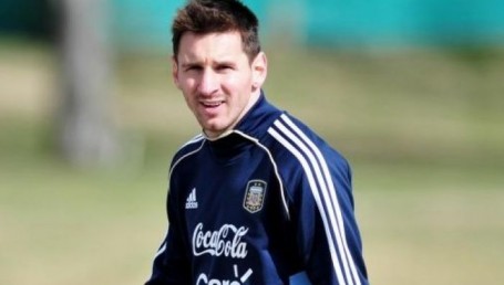 Parece lejano pero todos pensamos en el Mundial, dice Lionel Messi