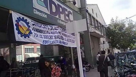 Trabajadores de la DPEC defienden conversaciones con Colombi y denuncian amenazas de Luz y Fuerza