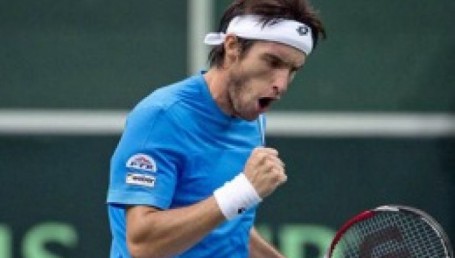 Leo Mayer clasificó para la tercera ronda de Roland Garros 