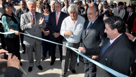Colombi inauguró obras en la Terminal de Itatí