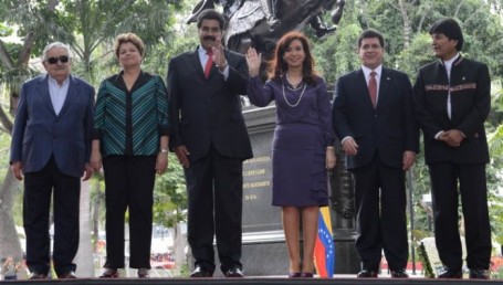 Cristina destacó el rol de Chávez en la integración