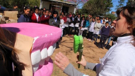 Campaña de salud bucal en escuelas rurales lleva a cabo la Fundación Da Más