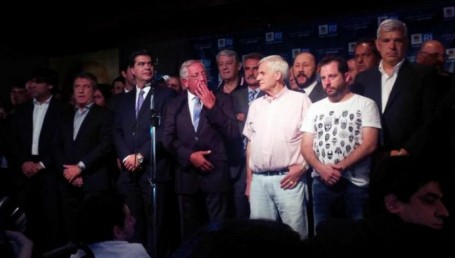 El kirchnerismo se reunió para "bancar a CFK"