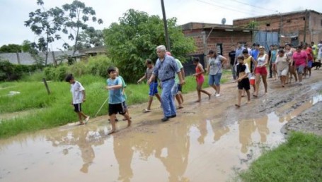 Luego de la tormenta el Intendente coordinó trabajos de saneamiento