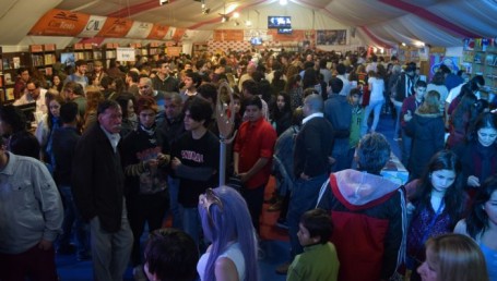 Feria Popular del Libro: Más de 35.000 personas pasaron el fin de semana