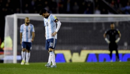 Argentina empató con Venezuela y se complicó