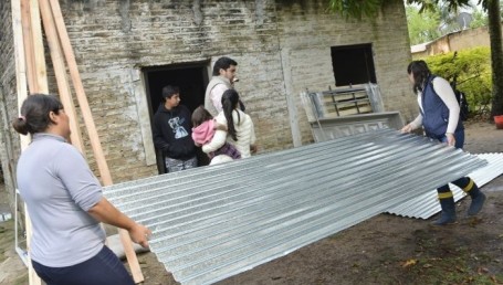 San Luis del Palmar: Asisten a familias afectadas por las inundaciones