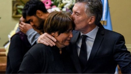 La viuda de Olivares reclamó justicia a Macri