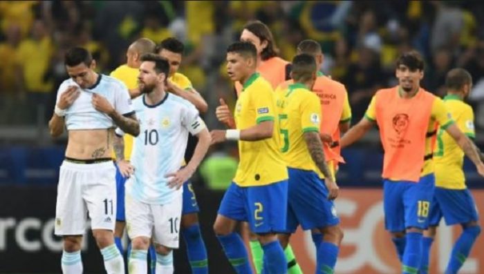 Argentina cayó con Brasil a pesar de su buen juego y desnudó la crisis del fútbol