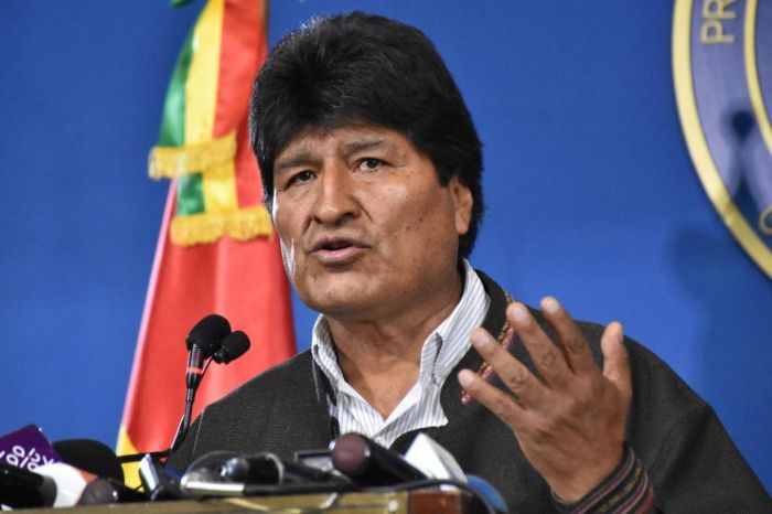 Renunció Evo Morales a la Presidencia de Bolivia, presionado por militares
